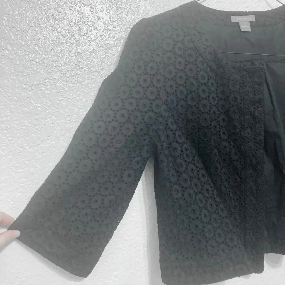 Ann Taylor Women's L Black Eyelet Embroidered Cropped Jacket Button Front Boxy